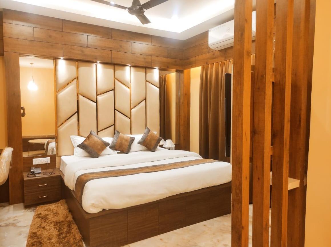 Hotel Friends Palace Tezpur Екстер'єр фото